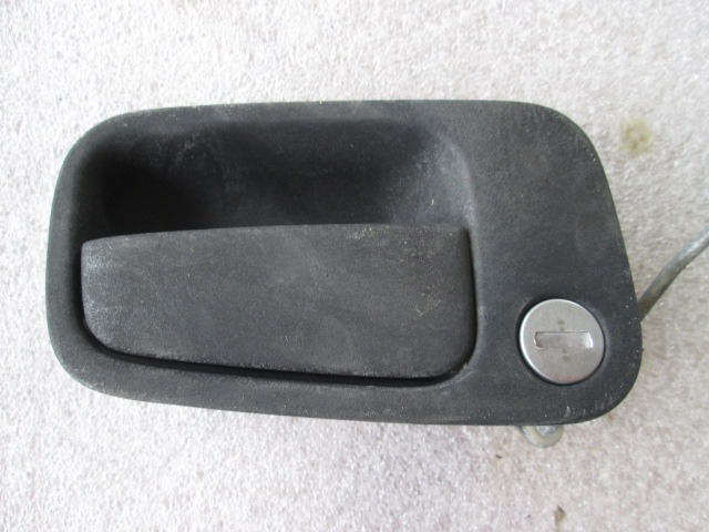 MANIJA DE LA PUERTA DELANTERA IZQUIERDA OEM N. 7792959 PIEZAS DE COCHES USADOS LANCIA Y (1996 - 2000) BENZINA DESPLAZAMIENTO 14 ANOS 1996