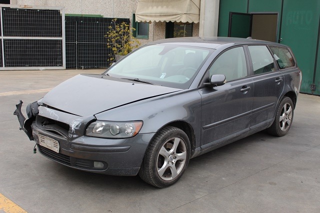 VOLVO V50 SW 2.0 D 100KW 6M 5P (2005) RICAMBI IN MAGAZZINO