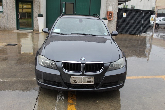 BMW SERIE 3 320D E91 SW 2.0 D 120KW AUT 5P (2006) RICAMBI IN MAGAZZINO