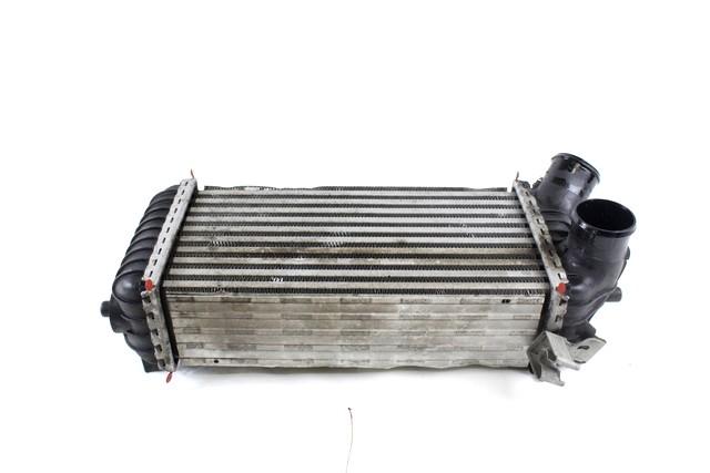 8V61-9L440-CE RADIATORE INTERCOOLER SCAMBIATORE ARIA/ARIA MERCEDES CLASSE A 180 W176 1.6 B 90KW 6M 5P (2014) RICAMBIO USATO 