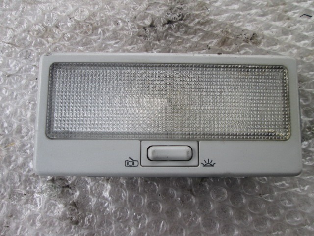 LUZ DE LECTURA INTERIOR DELANTERA OEM N.  PIEZAS DE COCHES USADOS VOLKSWAGEN SHARAN (1995 - 6/2000)DIESEL DESPLAZAMIENTO 19 ANOS 2000