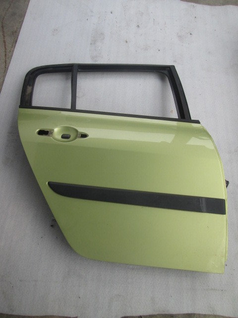 PUERTA TRASERA DERECHA OEM N. 7751473734 PIEZAS DE COCHES USADOS RENAULT MEGANE BER/GRANDTOUR  (10/2002 - 02/2006) DIESEL DESPLAZAMIENTO 15 ANOS 2004