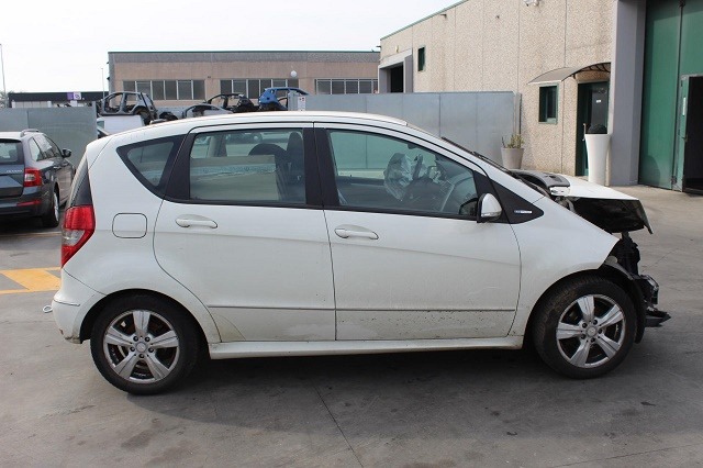 MERCEDES CLASSE A 160 W169 1.5 B 70KW 5M 5P (2012) RICAMBI IN MAGAZZINO