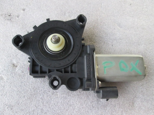 MOTOR DE LA VENTANA DE LA PUERTA TRASERA OEM N. 3F23030 PIEZAS DE COCHES USADOS LANCIA MUSA MK1 350 (2004 - 2007) DIESEL DESPLAZAMIENTO 19 ANOS 2005