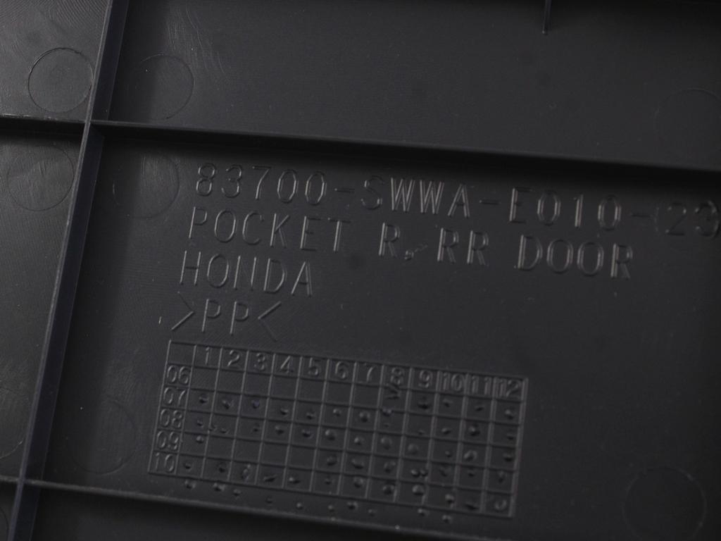 83700SWWE2103GBLK PANNELLO INTERNO PORTA POSTERIORE DESTRA CON RIVESTIMENTO IN PELLE HONDA CR-V 2.2 D 4X4 110KW 6M 5P (2012) RICAMBIO USATO