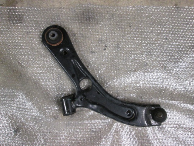 BRAZO TRANSVERSAL IZQUIERDA DELANTERO  OEM N. 4520272K00000 PIEZAS DE COCHES USADOS SUZUKI SPLASH (03-2008/05-2012)DIESEL DESPLAZAMIENTO 13 ANOS 2009