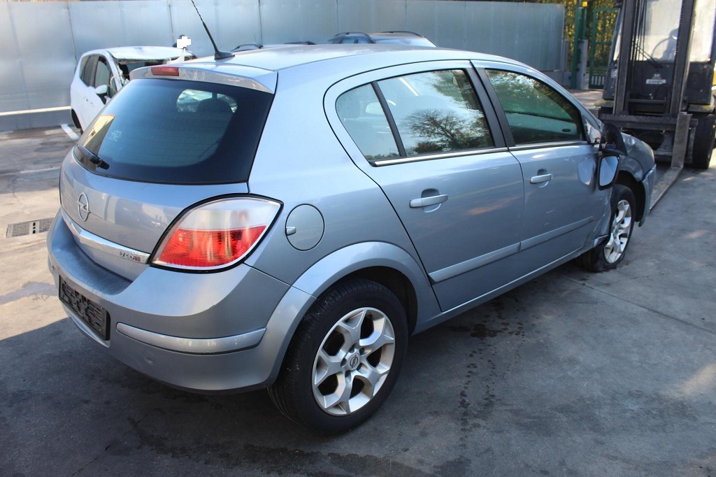 OPEL ASTRA H 1.7 D 74KW 5M 5P (2005) RICAMBI IN MAGAZZINO