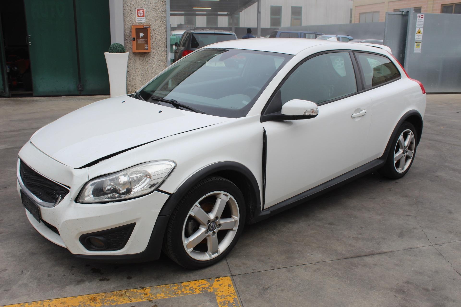 VOLVO C30 1.6 D 84KW 6M 3P (2011) RICAMBI IN MAGAZZINO