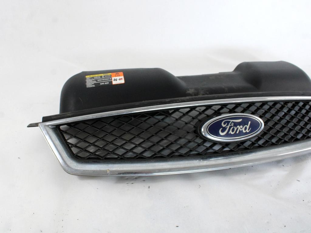 4M51-8C436-BC MASCHERINA GRIGLIA PARAURTI ANTERIORE CON STEMMA FORD FOCUS 1.6 D 66KW 5M 5P (2007) RICAMBIO USATO