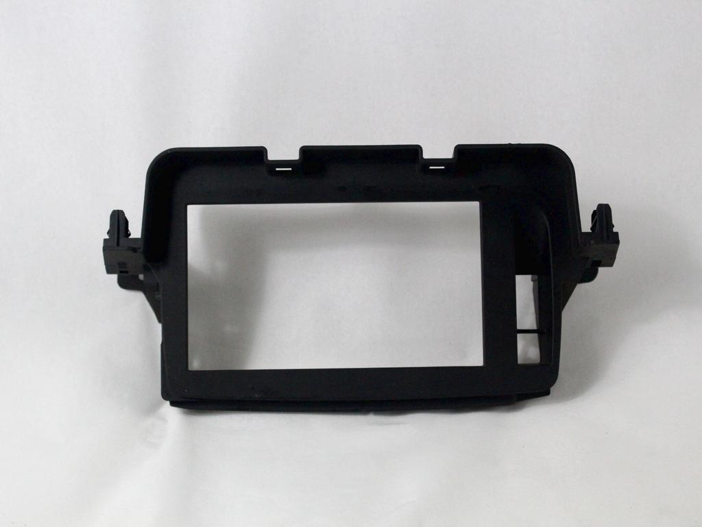 682470010 SUPPORTO DISPLAY SISTEMA DI NAVIGAZIONE RENAULT MEGANE 3 SW 1.9 D 96KW 6M 5P (2010) RICAMBIO USATO