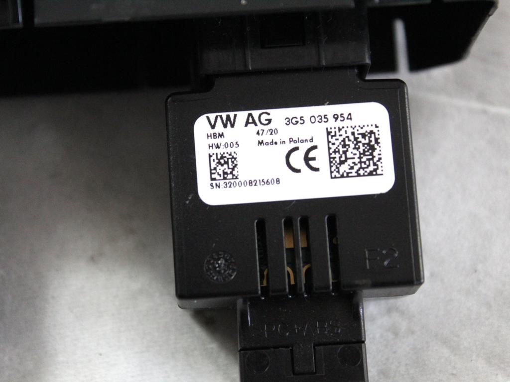 3G5035954 PORTA INGRESSO RICARICA USB-C VOLKSWAGEN PASSAT SW 2.0 D 4X4 147KW AUT 5P (2021) RICAMBIO USATO