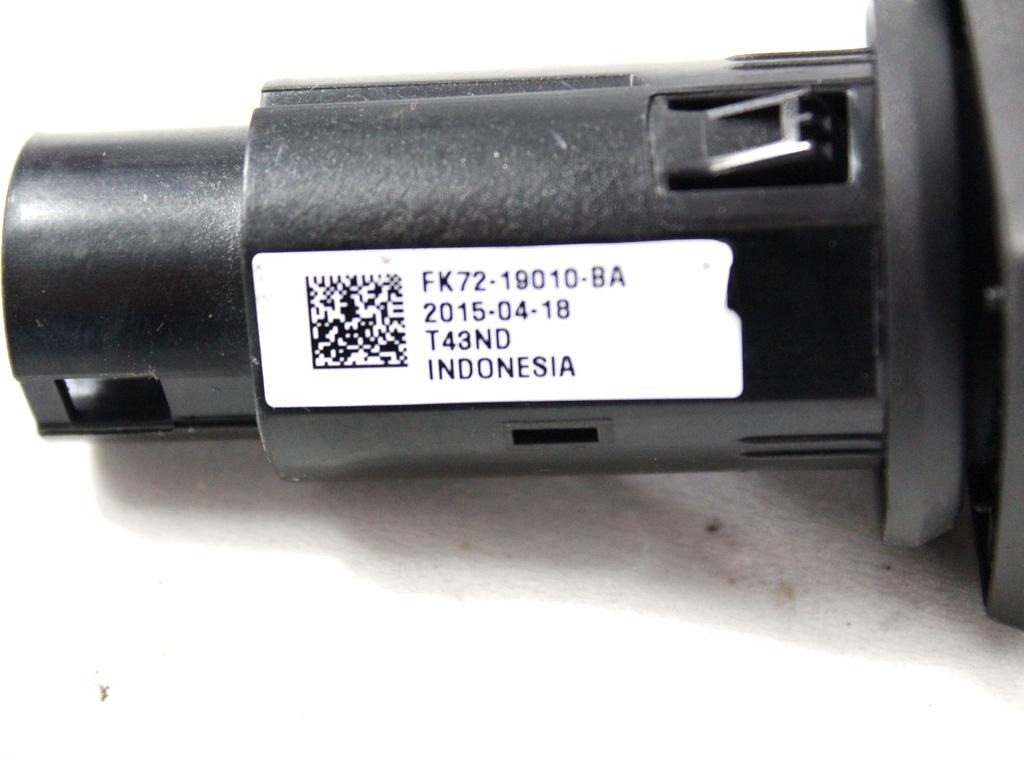 FK72-19010-BA PORTA INGRESSO USB RICARICA BATTERIA LAND ROVER DISCOVERY SPORT L550 2.0 D 4X4 132KW AUT 5P (2017) RICAMBIO USATO 