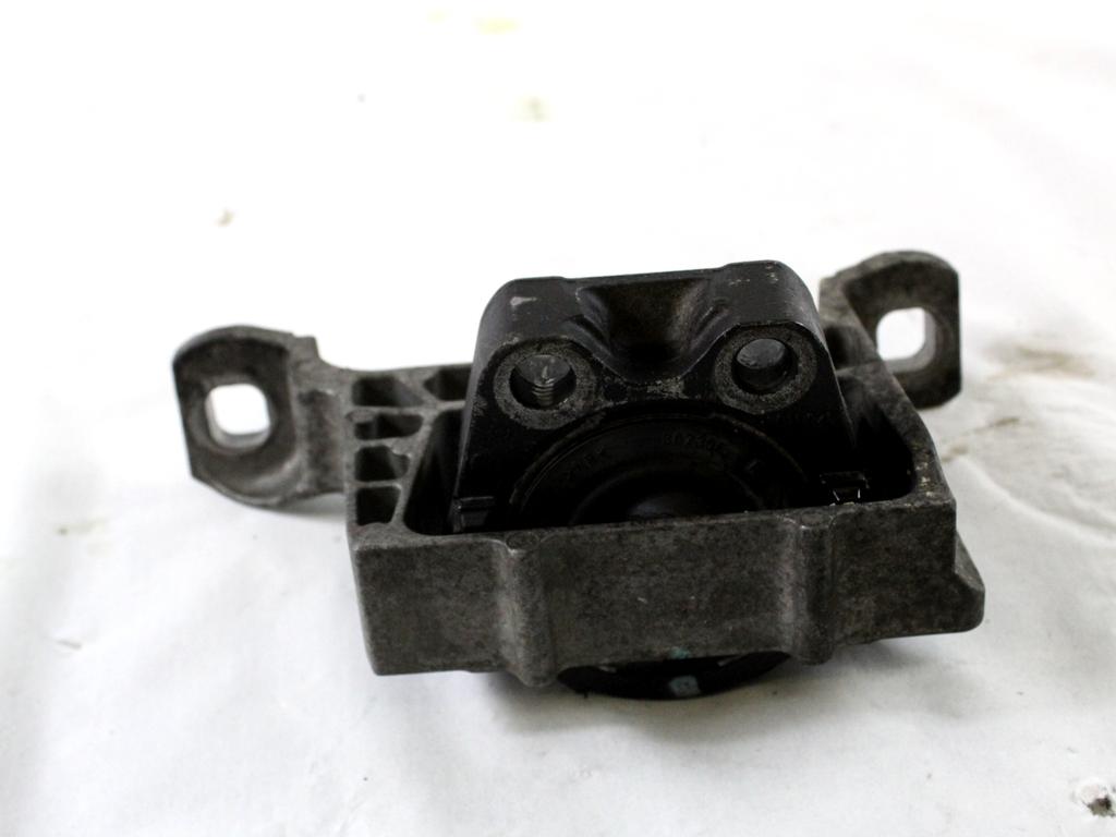 3M51-6F012-BG SUPPORTO MOTORE VOLVO C30 1.6 D 80KW 5M 3P (2007) RICAMBIO USATO