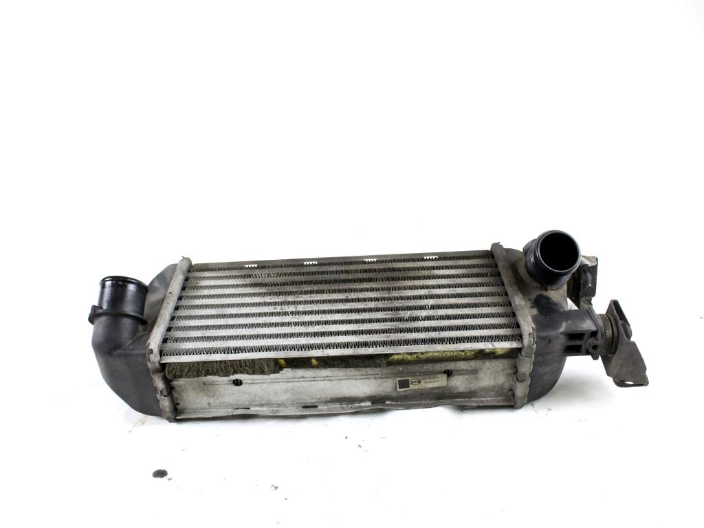 51855481 RADIATORE INTERCOOLER SCAMBIATORE ARIA/ARIA FIAT 500 1.3 D 70KW 5M 3P (2011) RICAMBIO USATO