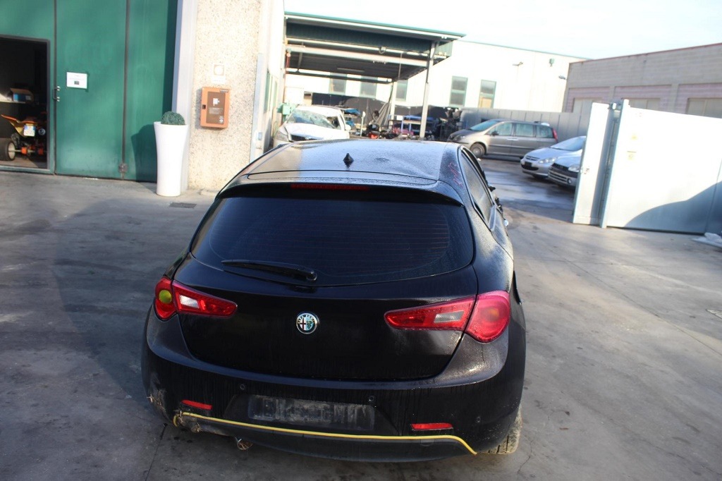 ALFA ROMEO GIULIETTA 1.6 D 77KW 6M 5P (2014) RICAMBI IN MAGAZZINO