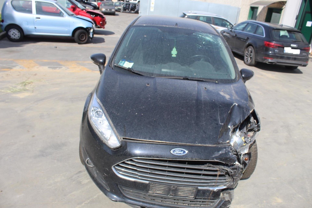 FORD FIESTA 1.4 G 71KW 5M 5P (2013) RICAMBI USATI AUTO IN PIAZZALE