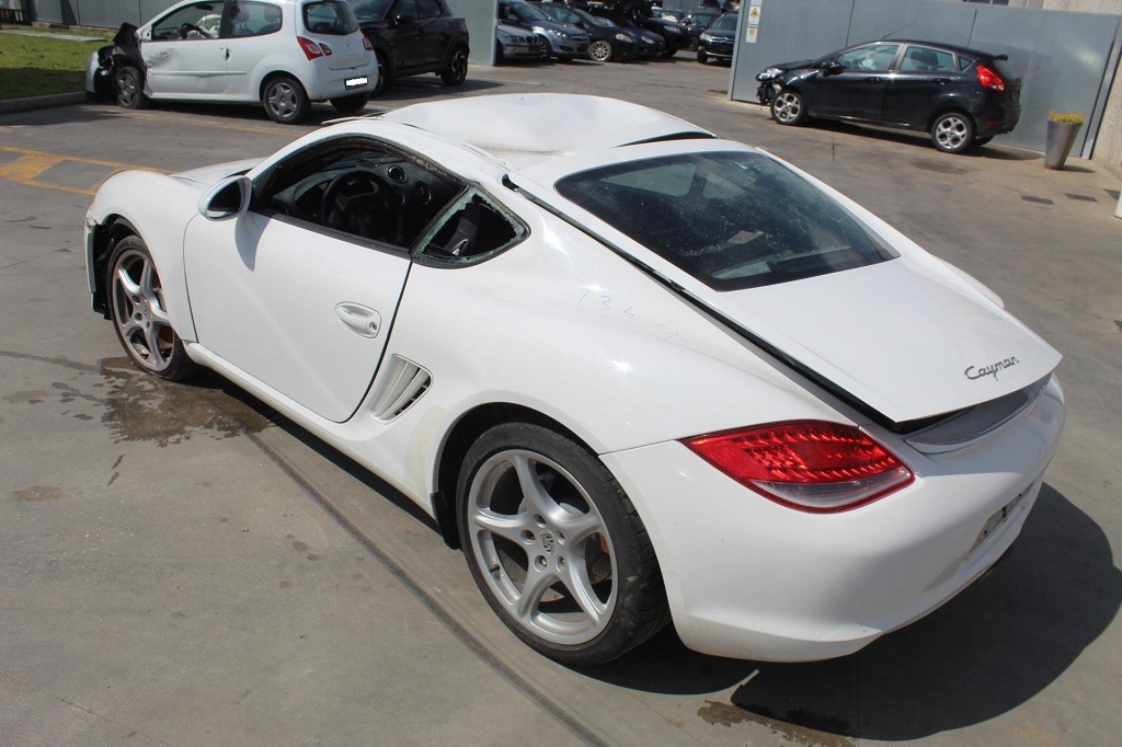 PORSCHE CAYMAN 987 MK2 2.9 B 195KW 6M 3P (2009) RICAMBI USATI AUTO IN PIAZZALE 