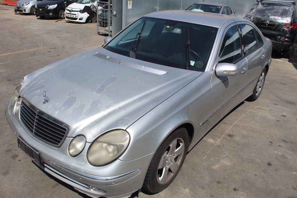 MERCEDES CLASSE E 270 W211 2.7 D 130KW AUT 4P (2004) RICAMBI USATI AUTO IN PIAZZALE 