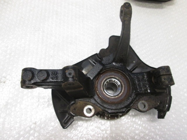 SOPORTE GIRATORIO DERECHO / CUBO DE RUEDA CON APOYO, DELANTERO OEM N. 7672265 PIEZAS DE COCHES USADOS FIAT PANDA 169 (2003 - 08/2009) BENZINA DESPLAZAMIENTO 12 ANOS 2007