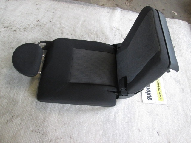 ASIENTO TRASERA OEM N. 18228 SEDILE SDOPPIATO POSTERIORE TESSUTO PIEZAS DE COCHES USADOS OPEL MERIVA A (2003 - 2006) BENZINA DESPLAZAMIENTO 14 ANOS 2005