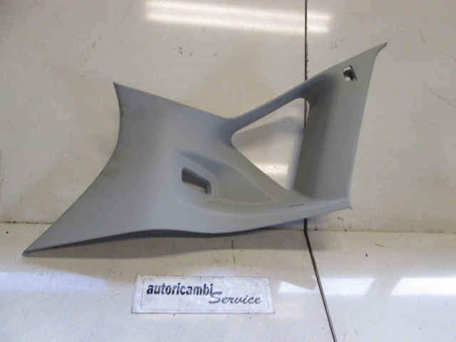 REVESTIMIENTO A- / B- / C-COLUMNA OEM N. 8A61-A31011-AFW PIEZAS DE COCHES USADOS FORD FIESTA (09/2008 - 11/2012) BENZINA DESPLAZAMIENTO 12 ANOS 2010