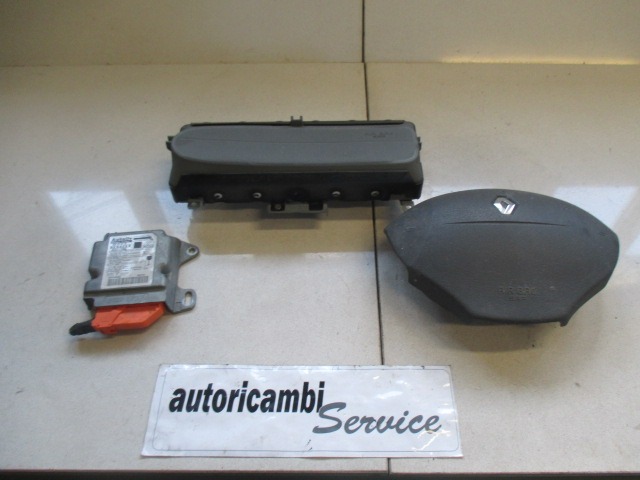 KIT AIRBAG COMPLETA OEM N. 15762 KIT AIRBAG COMPLETO PIEZAS DE COCHES USADOS RENAULT SCENIC/GRAND SCENIC (1999 - 2003) DIESEL DESPLAZAMIENTO 19 ANOS 2001