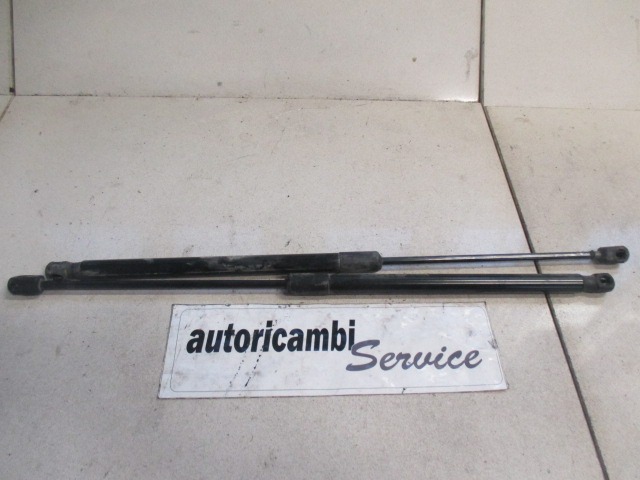 MUELLE D PRESI?N DEL GAS,TAPA PORTAMALET OEM N. 8A61A406A10AC PIEZAS DE COCHES USADOS FORD FIESTA (09/2008 - 11/2012) DIESEL DESPLAZAMIENTO 16 ANOS 2010