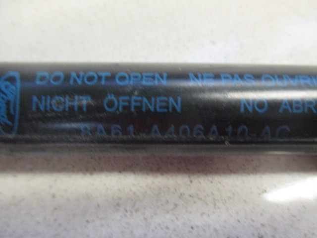 MUELLE D PRESI?N DEL GAS,TAPA PORTAMALET OEM N. 8A61A406A10AC PIEZAS DE COCHES USADOS FORD FIESTA (09/2008 - 11/2012) DIESEL DESPLAZAMIENTO 16 ANOS 2010