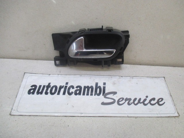 MANETA ABREPUERTA OEM N. 96555518VD PIEZAS DE COCHES USADOS PEUGEOT 207 / 207 CC WA WC WK (2006 - 05/2009) DIESEL DESPLAZAMIENTO 16 ANOS 2008