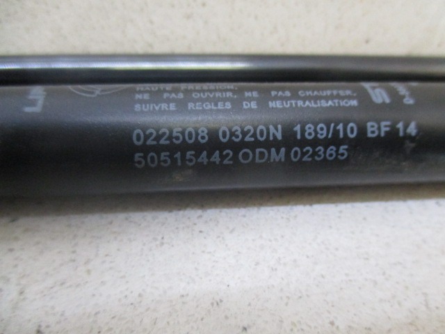 MUELLE D PRESI?N DEL GAS,TAPA PORTAMALET OEM N. 50515442 PIEZAS DE COCHES USADOS ALFA ROMEO MITO 955 (2008 - 2018) BENZINA DESPLAZAMIENTO 14 ANOS 2010