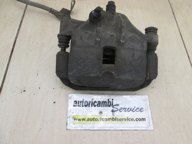 DELANTERO IZQUEIRDO DE FRENO OEM N. 58180-25A00 PIEZAS DE COCHES USADOS HYUNDAI GETZ (2002 - 02/2006) DIESEL DESPLAZAMIENTO 15 ANOS 2005