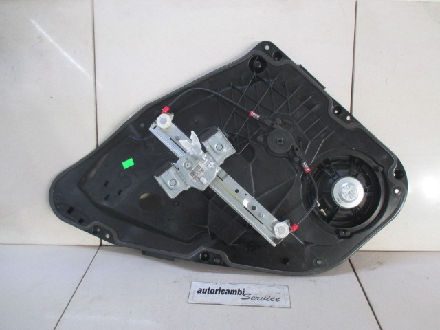 MECANISMO DE LA VENTANA DE LA PUERTA TRASERA. OEM N. 8A61-A27001BK PIEZAS DE COCHES USADOS FORD FIESTA (09/2008 - 11/2012) BENZINA/GPL DESPLAZAMIENTO 14 ANOS 2010