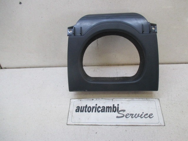 PIEZAS ADOSADAS TABLERO INSTRUM. ABAJO OEM N. 2104600095 PIEZAS DE COCHES USADOS MERCEDES CLASSE E W210 BER/SW (1995 - 1999) DIESEL DESPLAZAMIENTO 30 ANOS 1999