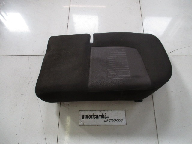 ASIENTO DEL ASIENTO TRASERO OEM N. 19817 SEDUTA SDOPPIATA POSTERIORE TESSUTO PIEZAS DE COCHES USADOS FIAT GRANDE PUNTO 199 (2005 - 2012) BENZINA DESPLAZAMIENTO 14 ANOS 2007