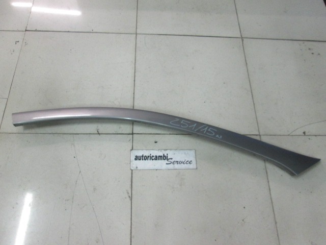 PARAMENTO COLUMNA B PUERTA DELANT OEM N. 8120L3 PIEZAS DE COCHES USADOS PEUGEOT 607 (1999 - 2005) BENZINA DESPLAZAMIENTO 30 ANOS 2002