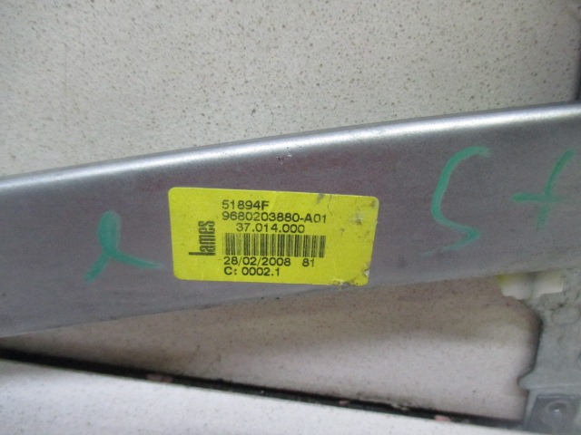 SISTEMA DE ELEVACI?N MANUAL DE LA VENTANA TRASERA OEM N. 9680203880 PIEZAS DE COCHES USADOS PEUGEOT 207 / 207 CC WA WC WK (2006 - 05/2009) BENZINA DESPLAZAMIENTO 14 ANOS 2008